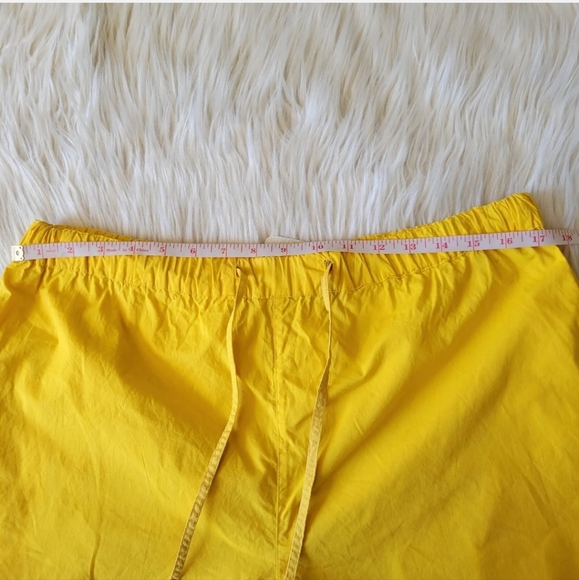 Shirt Shorts Set Embroidered Yellow Red Sz M Women Palm Tree Vacation Tropical - Picture 10 of 12